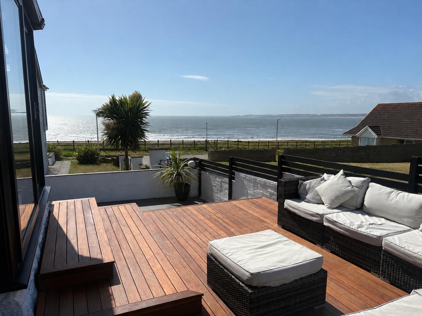 Seaview Drive, Ogmore-By-Sea, Vale of Glamorgan, CF32 0PB